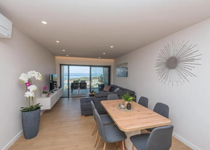 Luxury Lemon Sea & View מאקרסקה