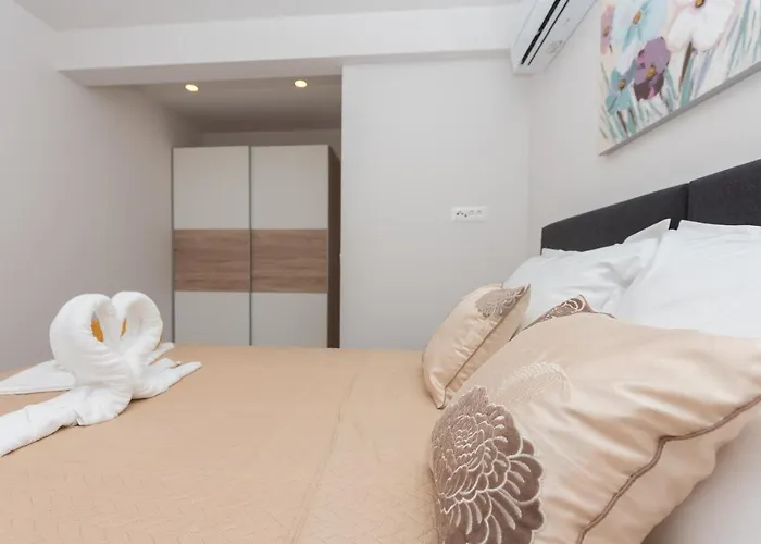 Luxury Lemon Sea & View Apartment